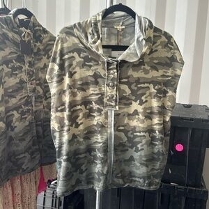 Pol camo top